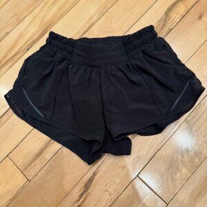 Lululemon Hotty Hot High-Rise Lined Short 2.5"